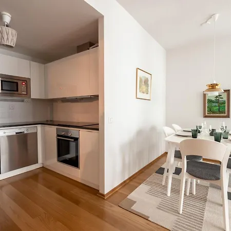 2ndhomes Modern & Cozy 2br In Center