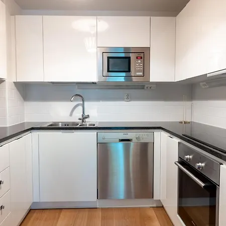 Daire 2ndhomes Modern & Cozy 2br In Center *