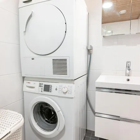 2ndhomes Modern & Cozy 2br In Center Helsinki