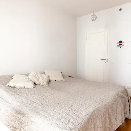 2ndhomes Modern & Cozy 2br In Center *